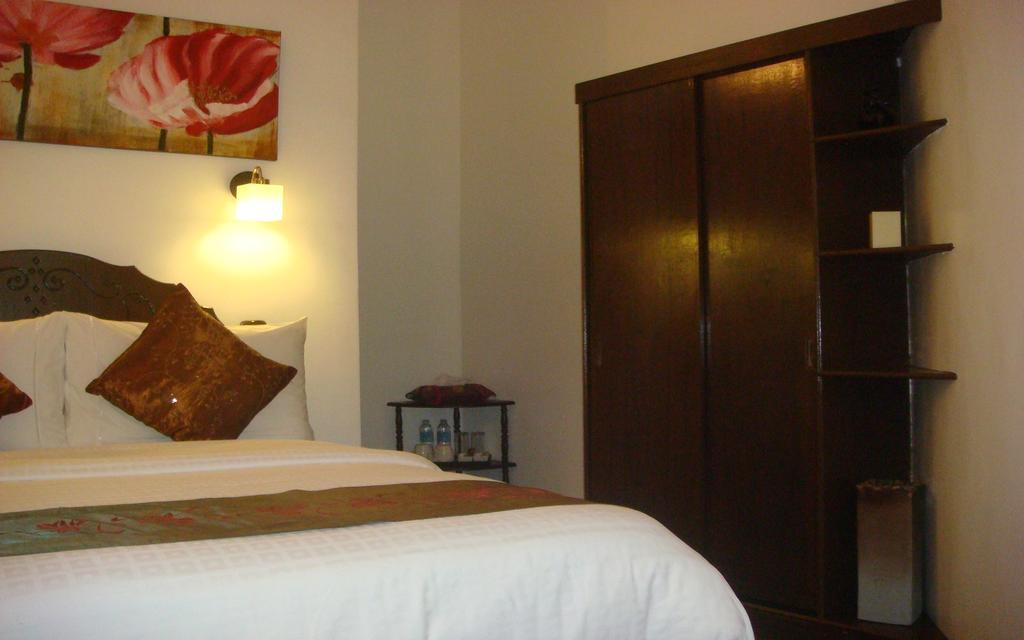 Padre Burgos Castle Resort Surigao Exteriör bild