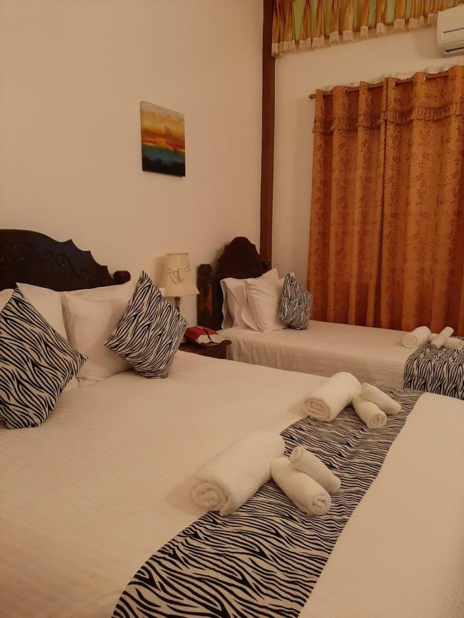 Padre Burgos Castle Resort Surigao Exteriör bild