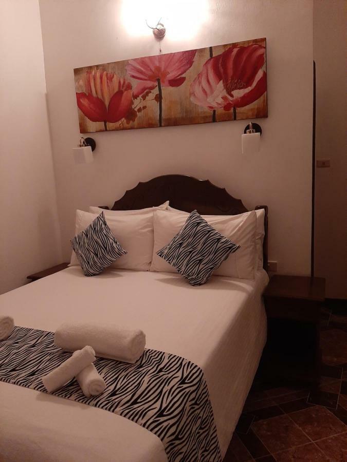 Padre Burgos Castle Resort Surigao Exteriör bild